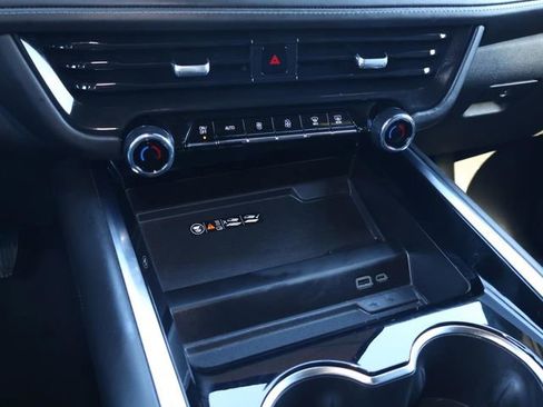 Used 2025 Chevrolet Tahoe Z71 image 27