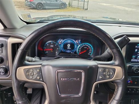Used 2018 GMC Sierra 1500 Denali w/ Denali Ultimate Package image 16