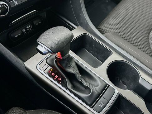 Used 2020 Kia Optima LX image 19