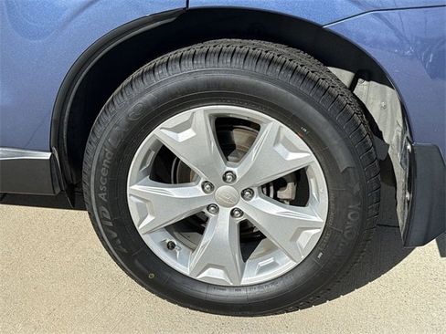 Used 2016 Subaru Forester 2.5i Limited image 11