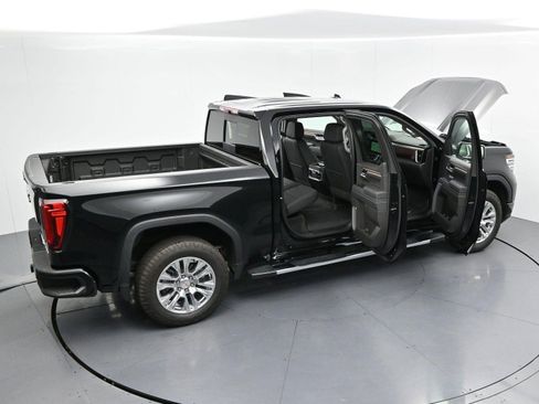 Used 2025 GMC Sierra 1500 Denali AWD/4WD image 45