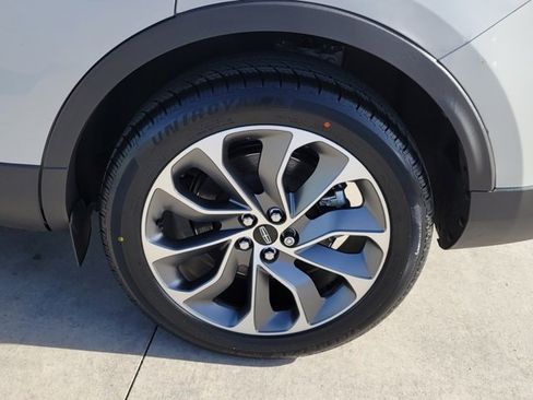 Certified 2023 Lincoln Nautilus Reserve w/ Equipment Group 201A image 13