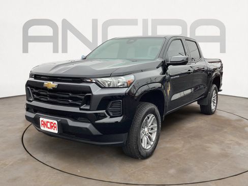 Used 2026 Chevrolet Colorado LT image 9