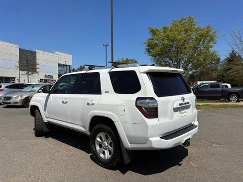 Used 2018 Toyota 4Runner SR5 Premium image 5