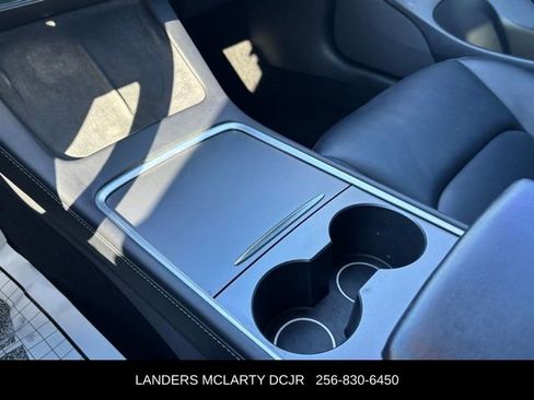 Used 2022 Tesla Model 3 image 27