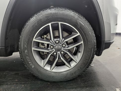 Used 2021 Jeep Grand Cherokee Limited w/ Premium Lighting Group image 5