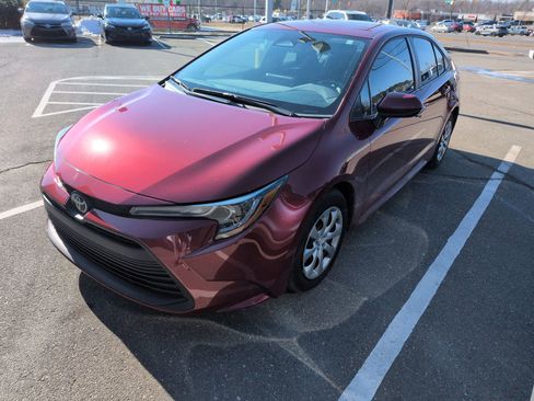 Used 2023 Toyota Corolla LE image 9