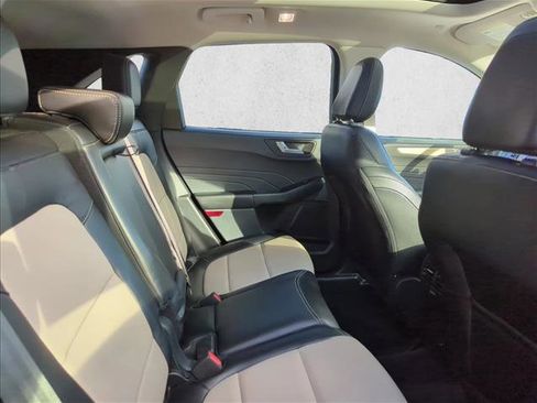 Used 2021 Ford Escape Titanium w/ Titanium Premium Package image 23