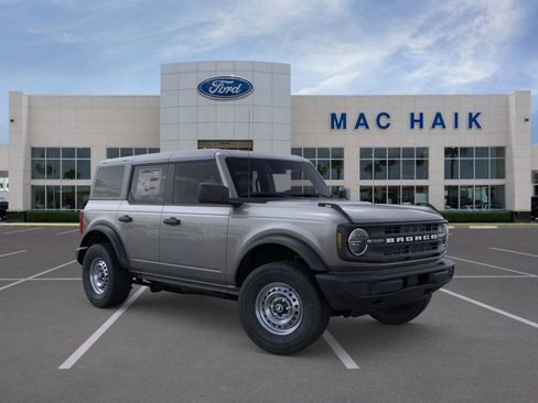 New 2025 Ford Bronco 4-Door image 7