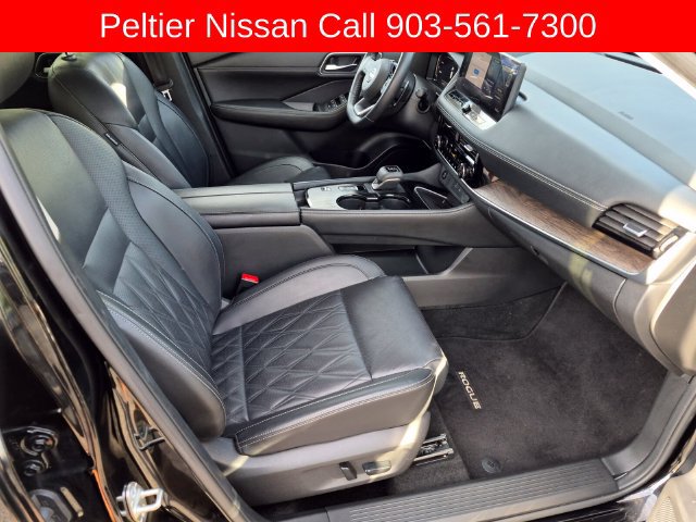 Used 2024 Nissan Rogue Platinum w/ Platinum Premium Package FWD image 11