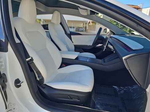 Used 2024 Tesla Model 3 Long Range image 10