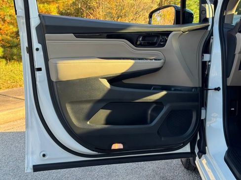 Used 2021 Honda Odyssey Elite image 21