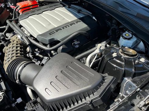 Used 2018 Chevrolet Camaro SS RWD image 25