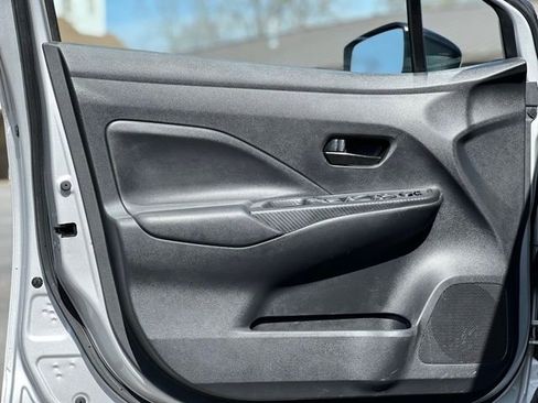 Used 2020 Nissan Versa S FWD image 10