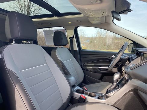 Used 2014 Ford Escape SE w/ Equipment Group 201A image 11