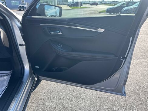 Used 2020 Chevrolet Impala Premier FWD image 38