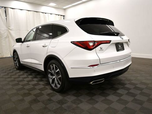 Used 2023 Acura MDX SH-AWD w/ Technology Package image 5