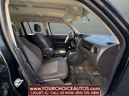 Used 2016 Jeep Patriot Sport w/ Power Value Group image 35