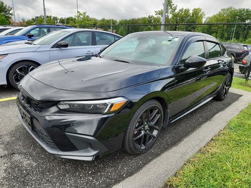 Used 2022 Honda Civic Sport image 3