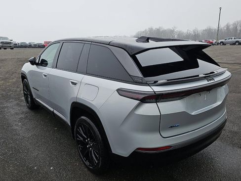 Used 2024 Jeep Wagoneer Launch Edition image 6