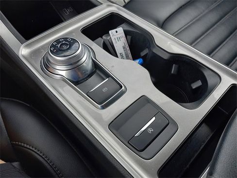 Used 2024 Ford Edge SEL image 22