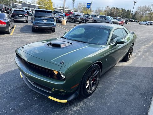 Used 2022 Dodge Challenger R/T Scat Pack w/ Shaker Package RWD image 11