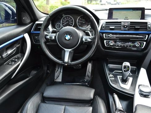 Used 2018 BMW 340i xDrive Sedan w/ Premium Package AWD/4WD image 22