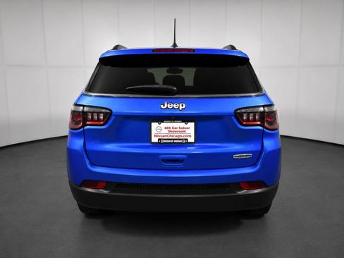 Used 2022 Jeep Compass Latitude FWD image 5
