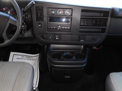 Used 2017 Chevrolet Express 3500 LT w/ LT Preferred Equipment Group RWD image 25
