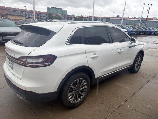 Used 2021 Lincoln Nautilus FWD w/ Equipment Group 101A image 4