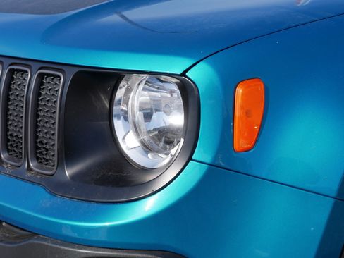 Used 2022 Jeep Renegade Trailhawk w/ Trailer Tow Group image 16