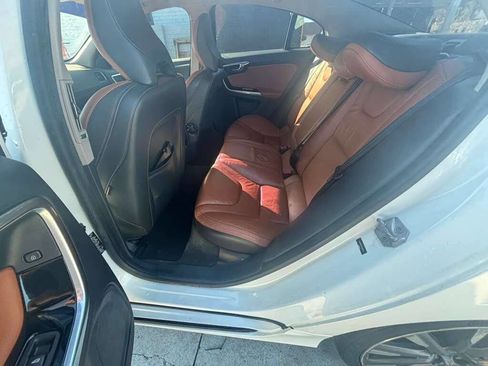 Used 2015 Volvo S60 T6 Platinum image 6