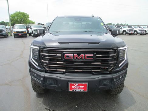Used 2026 GMC Sierra 1500 AT4X w/ AT4X AEV Edition AWD/4WD image 12