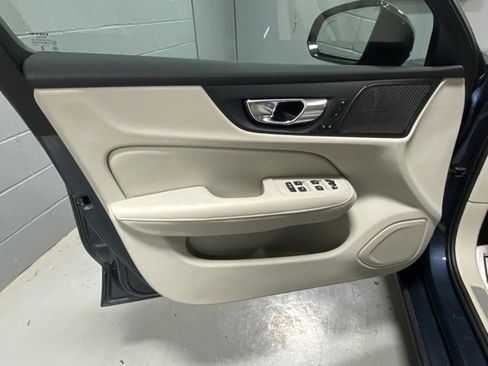 Used 2025 Volvo S60 T8 Ultra image 7