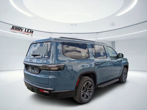 New 2026 Jeep Grand Wagoneer 2WD w/ 8-Passenger Seating Package image 3