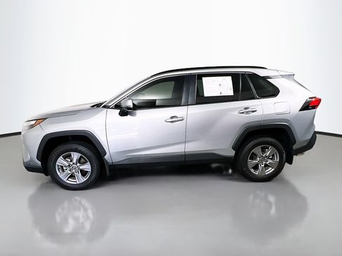 Used 2025 Toyota RAV4 XLE FWD image 9