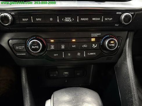 Used 2022 Kia Niro Touring Special Edition image 29