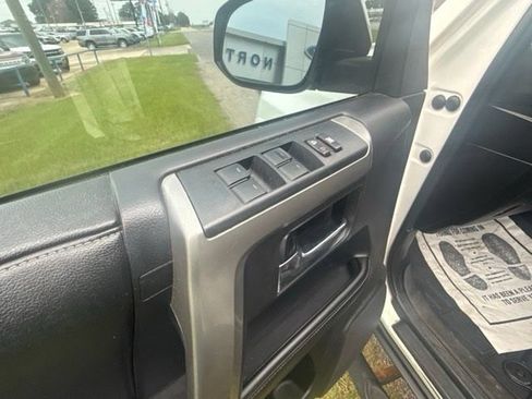 Used 2014 Toyota 4Runner SR5 RWD image 13