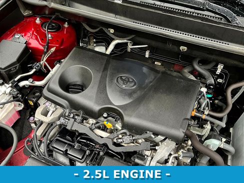 Used 2021 Toyota RAV4 XLE w/ Protection Package (TMS) AWD/4WD image 31