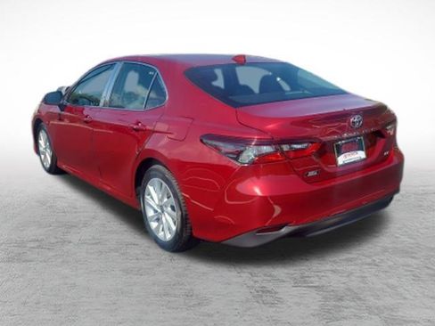 Certified 2022 Toyota Camry LE w/ Carpet Mat Package (TMS) FWD image 5