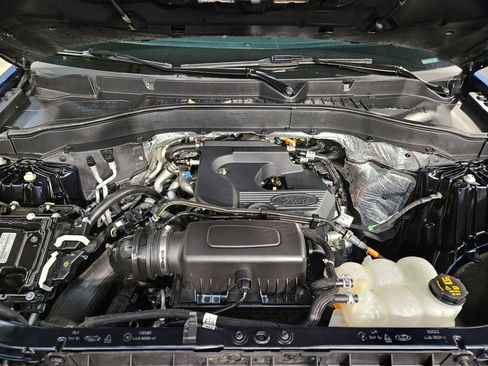 Used 2020 Ford Explorer XLT w/ Equipment Group 202A image 19