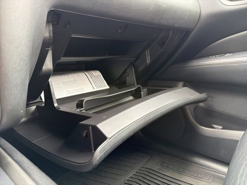 Used 2017 Nissan Pathfinder SL image 55