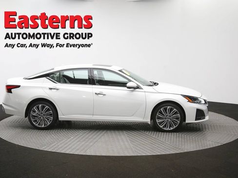 Used 2023 Nissan Altima 2.5 SL AWD/4WD image 46