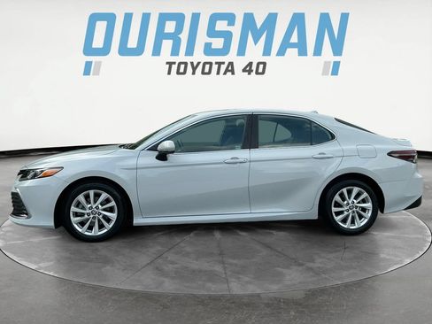Used 2023 Toyota Camry LE FWD image 4