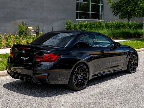 Used 2020 BMW M4 Convertible w/ Competition Package RWD image 3