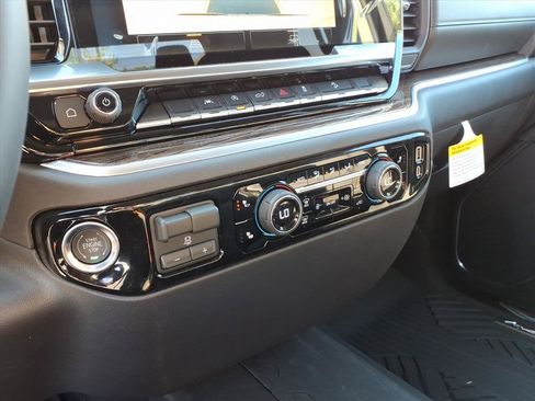 New 2026 Chevrolet Silverado 1500 RST w/ Z71 Off-Road Package AWD/4WD image 14