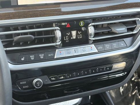 Used 2024 BMW X3 sDrive30i w/ Convenience Package RWD image 30