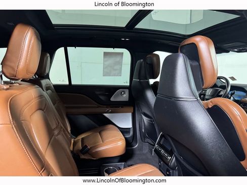 Used 2021 Lincoln Aviator Reserve w/ Equipment Group 210A AWD/4WD image 17