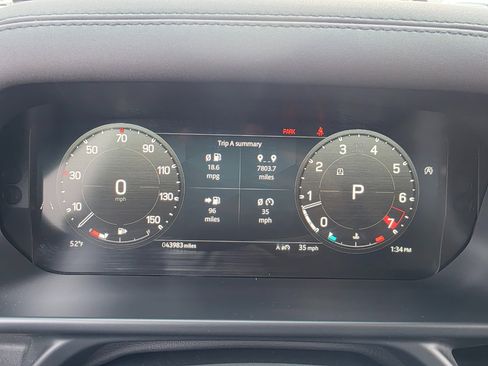 Used 2024 Land Rover Defender 110 S image 6