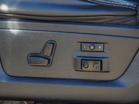 Used 2014 RAM 1500 Laramie w/ Convenience Group image 35